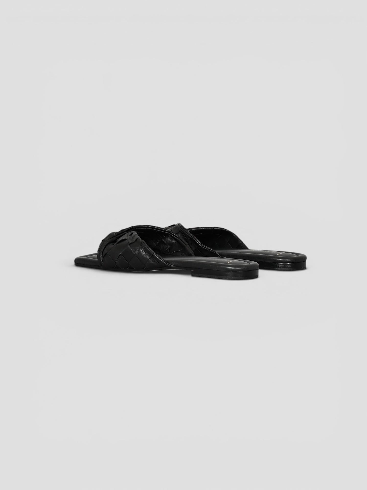 Mule pelle 8557 BLACK intrecciato 8557 BLACK CORRIDONI MILANO