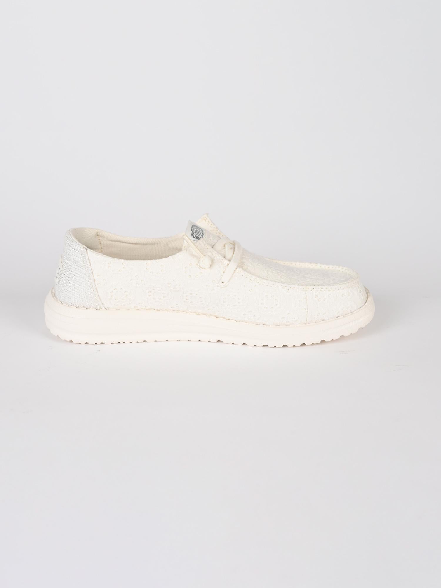 Slip-on ultralight WENDY EYLET white WENDY EYLET LACE WHITE HEY DUDE