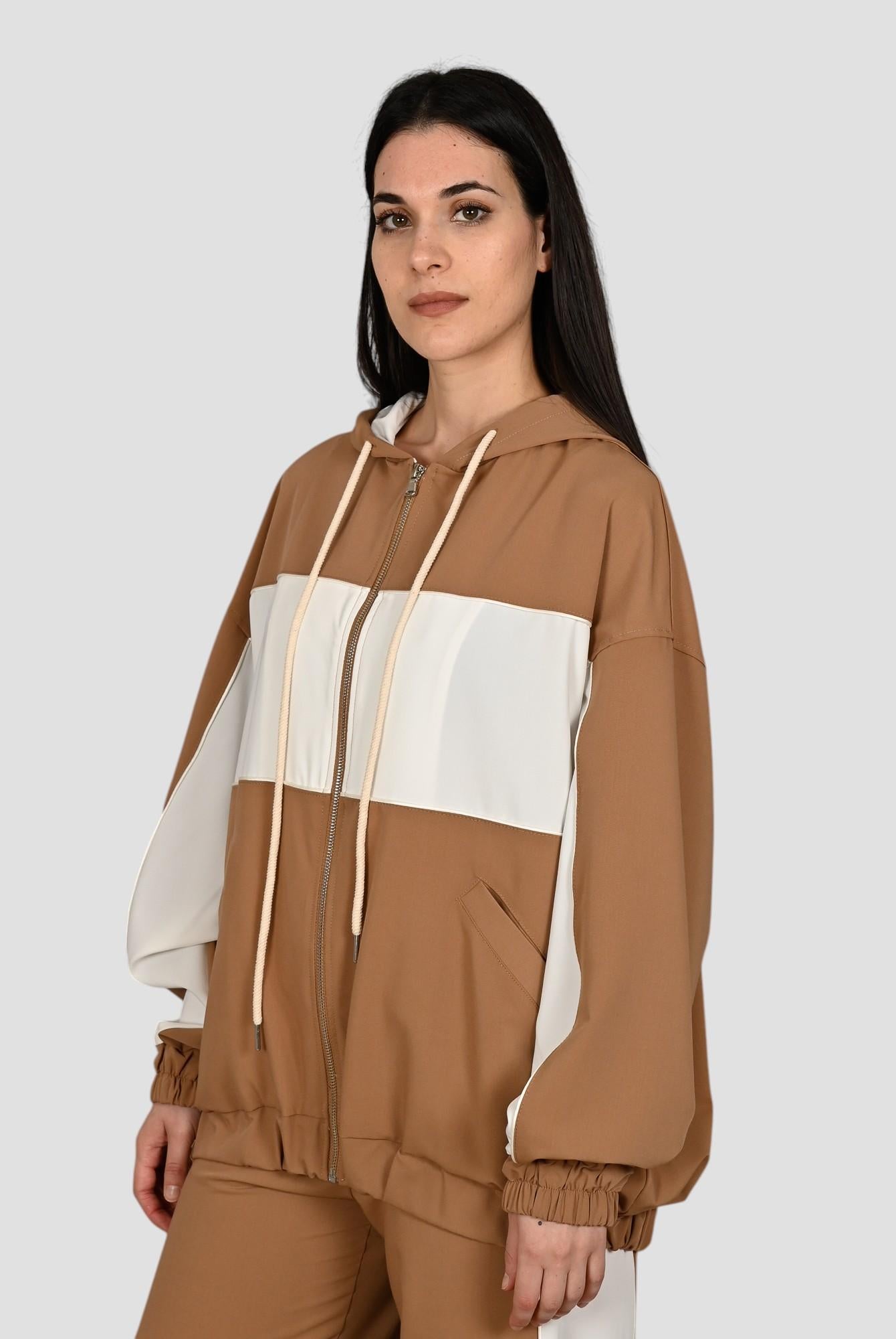 Felpa leggera LE STREGHE con cappuccio P25PL619 CAPPUCCIO LE STREGHE