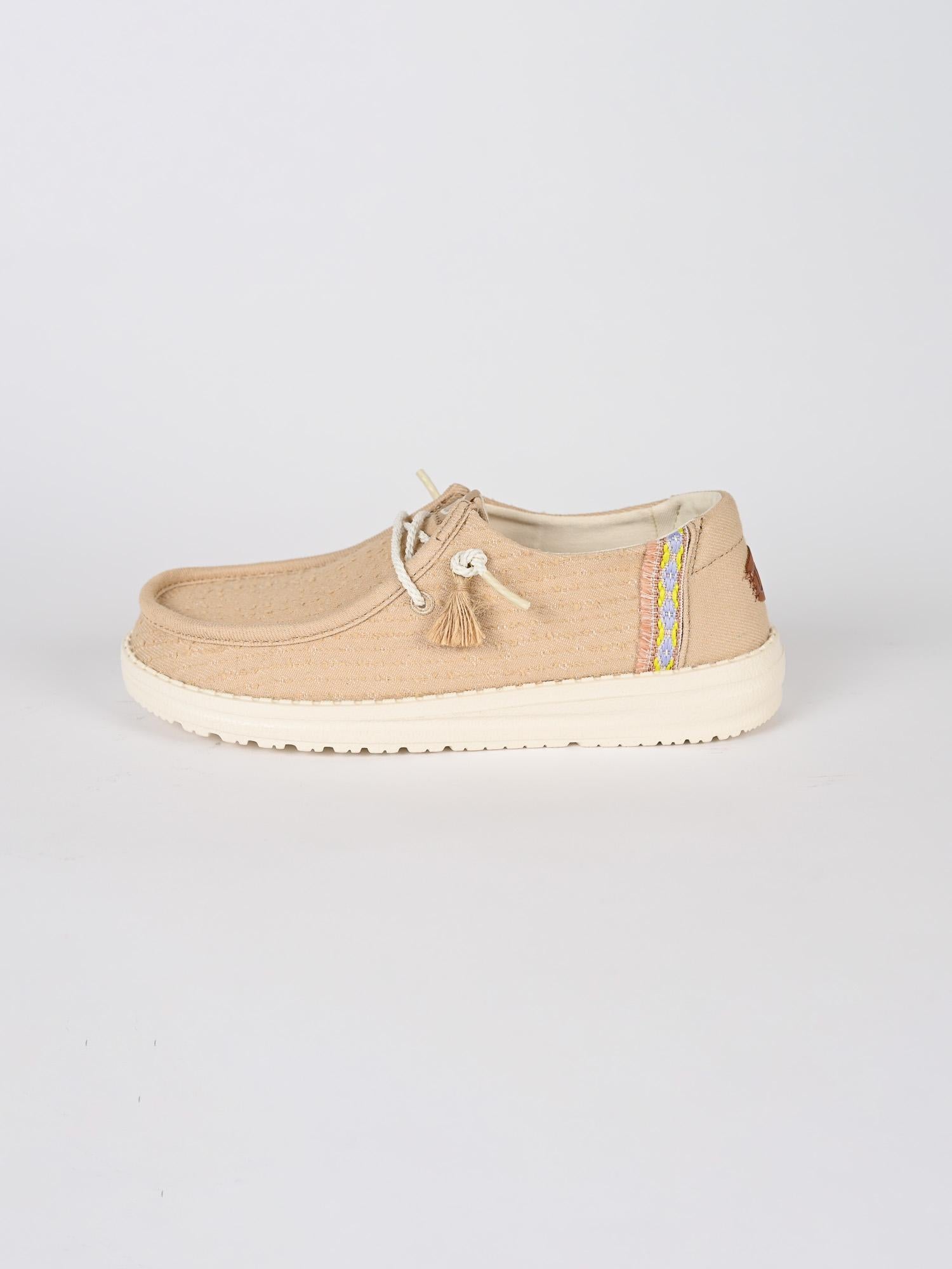 Slip-on canvas WENDY PERF irish cream WENDY PERF CANVAS IRISH CREAM HEY DUDE
