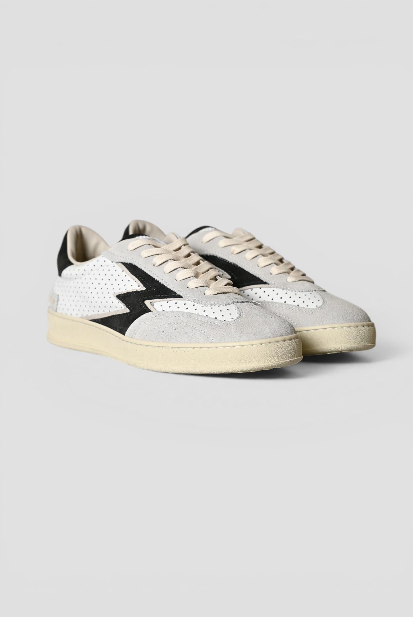 Sneakers CLUB WHITE PIERCED leather MG580MCO1 WHITE MOACONCEPT