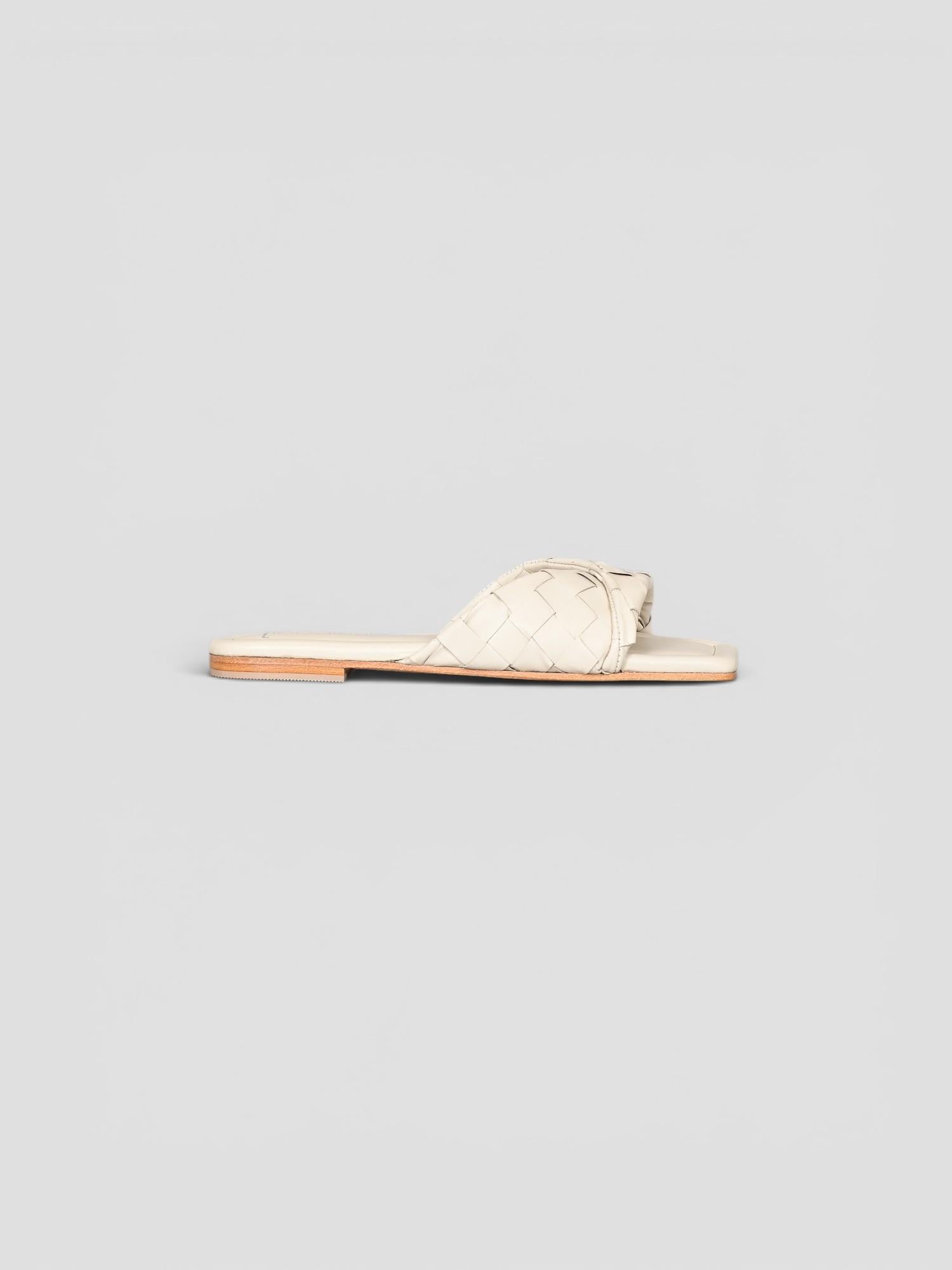 Mule pelle 8557 BONE intrecciato 8557 BONE CORRIDONI MILANO