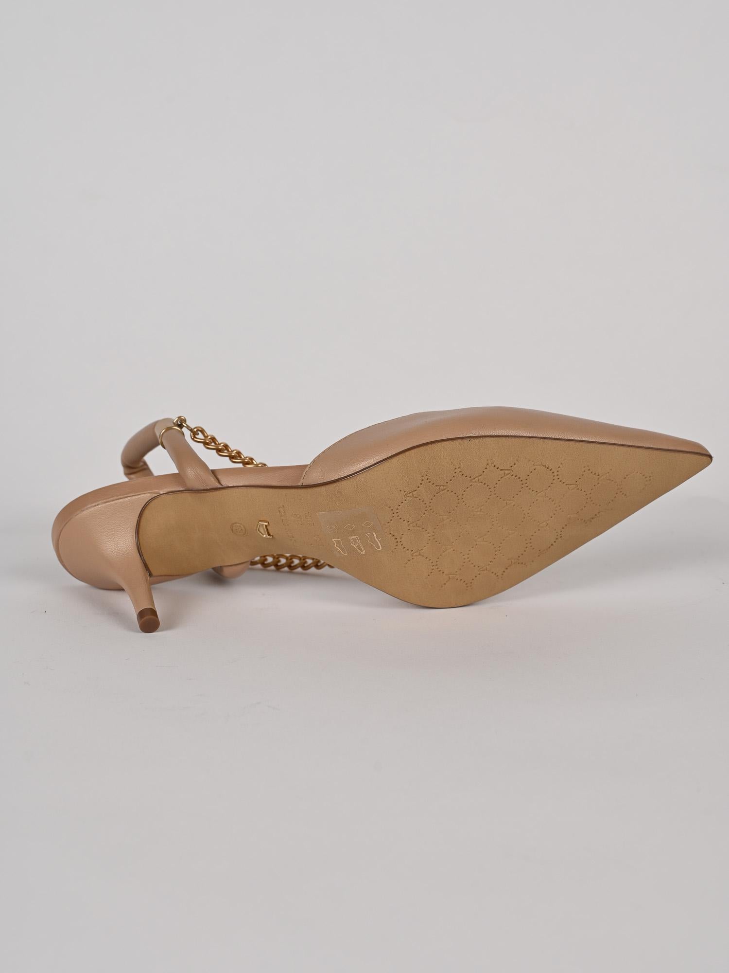 Décolleté donna beige in pelle A12757012 500074 AREZZO