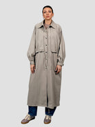 Spolverino lungo J031 T002 dettagli arricciati J031-T002 GRIGIO ISABELLE BLANCHE PARIS 